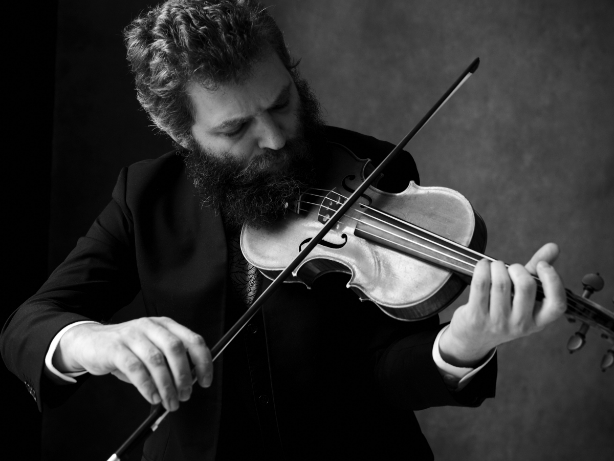 Johhny Gandelsman playing violin